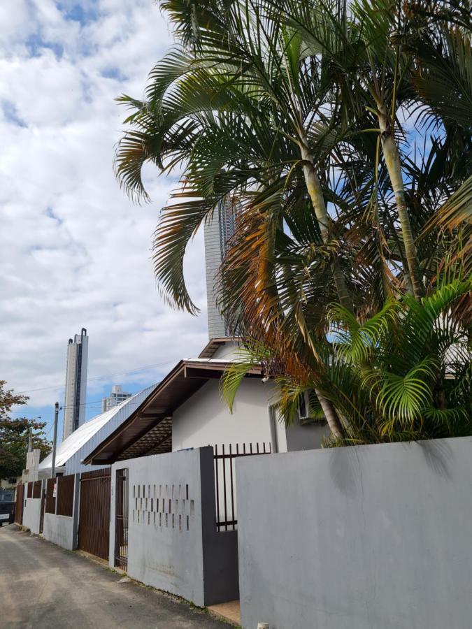 Maika'I Pousada Balneário Camboriú Buitenkant foto