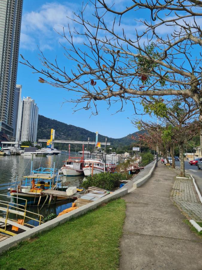 Maika'I Pousada Balneário Camboriú Buitenkant foto
