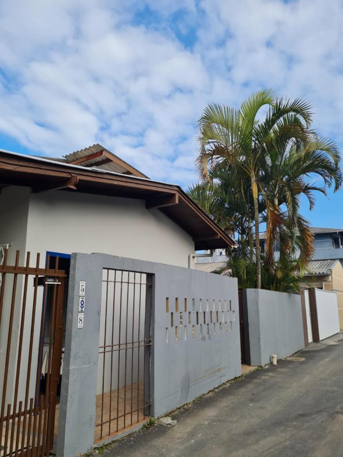 Maika'I Pousada Balneário Camboriú Buitenkant foto